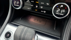 Jaguar F-Pace 2.0 D200 R-Dynamic Black 5dr Auto AWD Diesel Estate